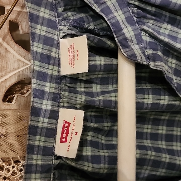 Levi Blouse - Picture 3 of 8